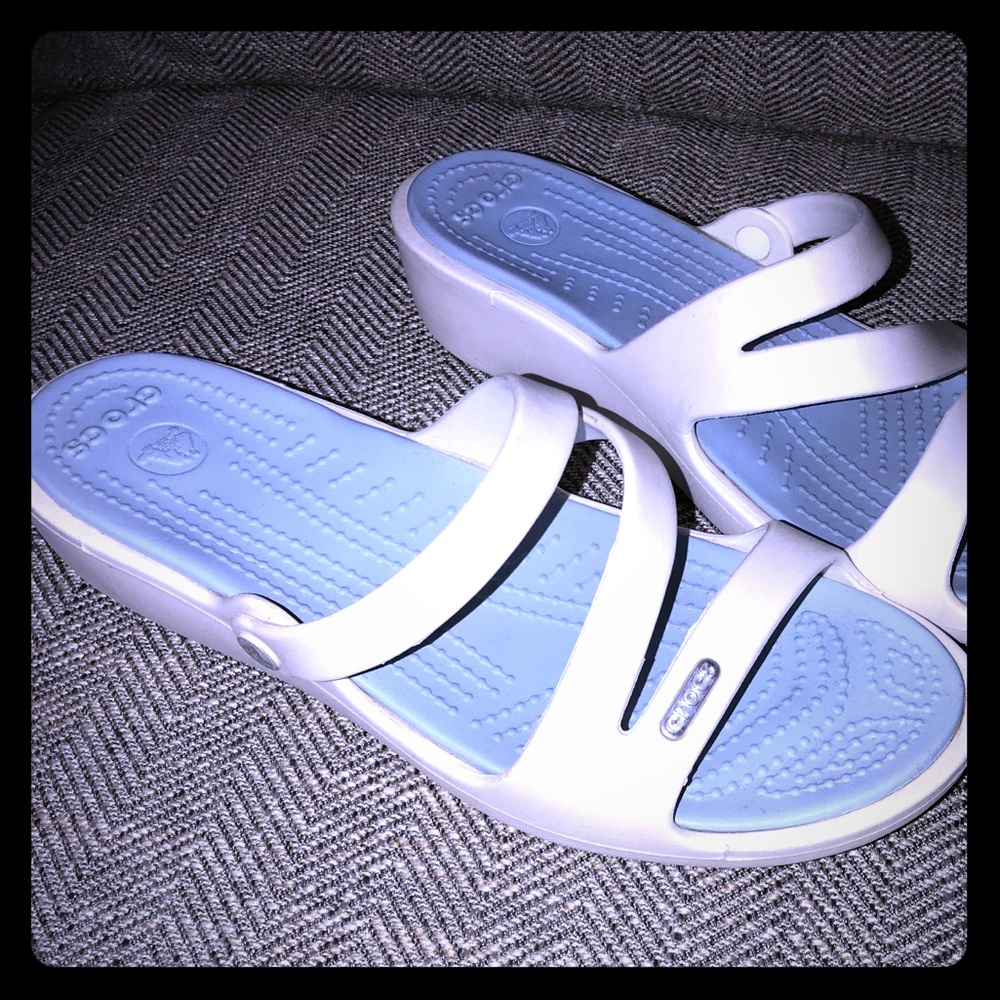 Crocs pearly slides